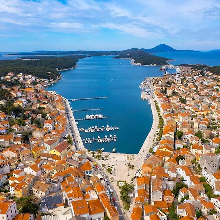Amazing Apartment In Mali Losinj With Wifi Eksteriør bilde