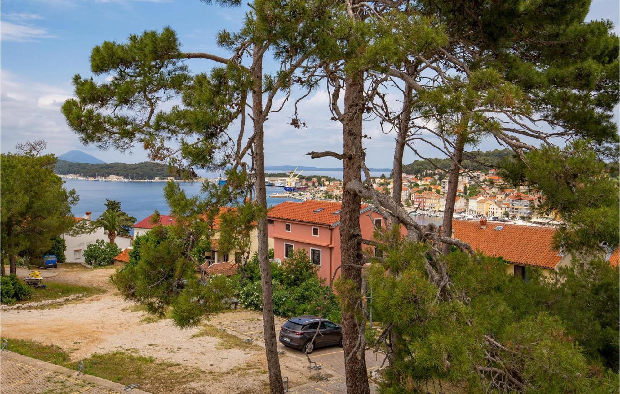 Amazing Apartment In Mali Losinj With Wifi Eksteriør bilde