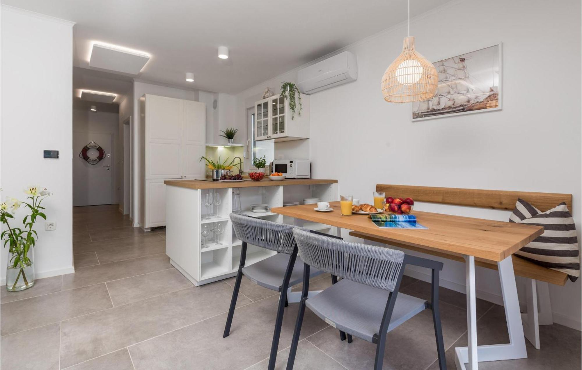 Amazing Apartment In Mali Losinj With Wifi Eksteriør bilde